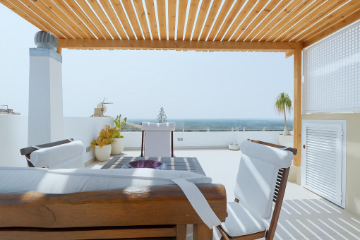 Terrasse mit Blick auf Berge