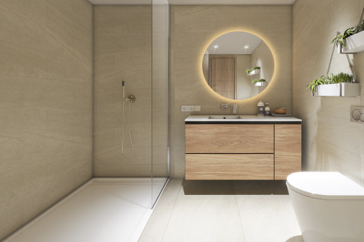 Badezimmer mit großer Dusche 