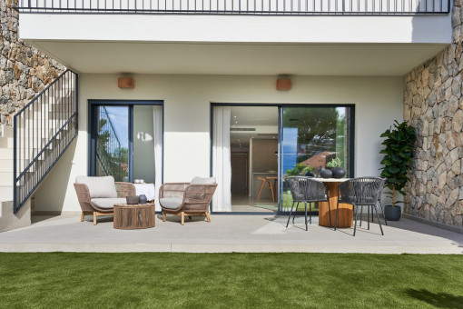 Lebensqualität pur: Ihr Gartenapartment in Sant Elm, fußläufig zum Strand