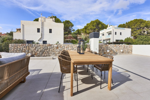 Idyllische Dachterrasse zum Entspannen