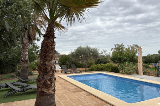 Großzügige Finca mit Gästehaus, Pool und 6 Schlafzimmern – Langzeitmiete in Campos