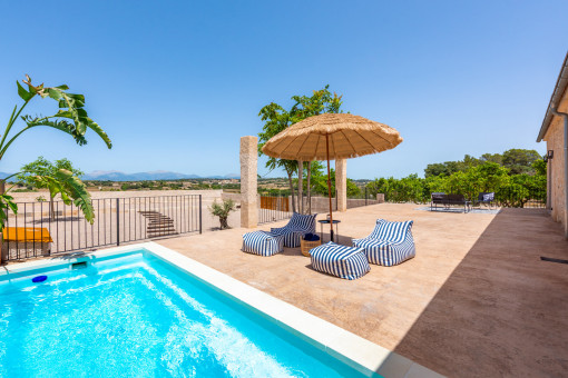 Stilvoll renovierte Finca mit Pool und Garage  bei Lloret de Vistalegre zur Langzeitmiete
