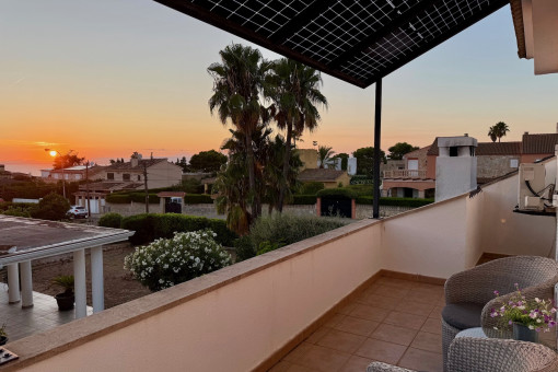 Meerblick Chalet in Badia Gran mit Pool