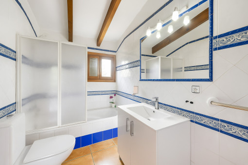 Duschbadezimmer im Obergeschoss