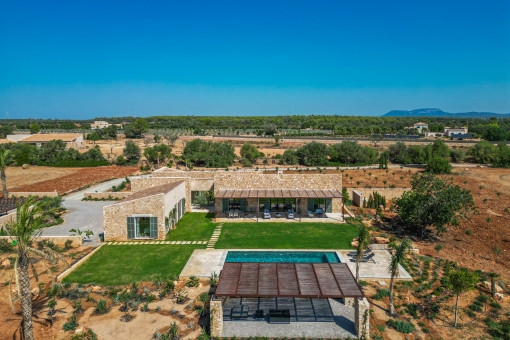 Fantastische Neubaufinca mit Pool in Campos