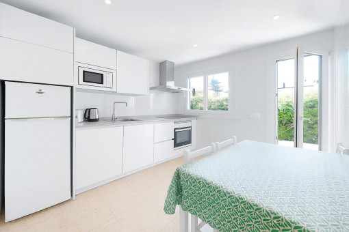 Küche mit Essbereich