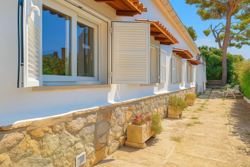 Seitenansicht des Hauses