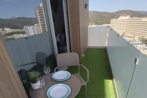 Gemütlicher Balkon mit Meerblick 
