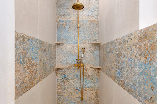 Stylische Dusche