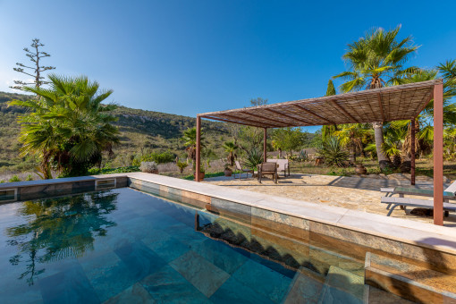 Mediterrane Finca bei Manacor mit Pferdehaltung und Natur pur