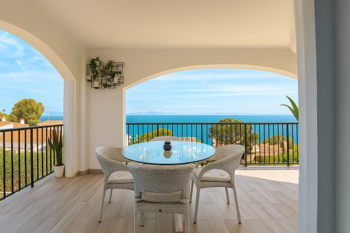 Renoviertes Apartment mit Meerblick in Alcanada, unweit des schönsten Golfplatzes der Insel