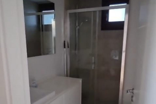 Badezimmer mit Dusche