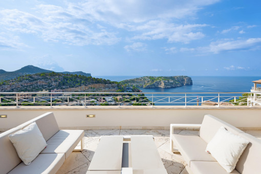 Exklusives Penthouse in Puerto Andratx – Mediterraner Luxus mit atemberaubendem Panorama-Meerblick