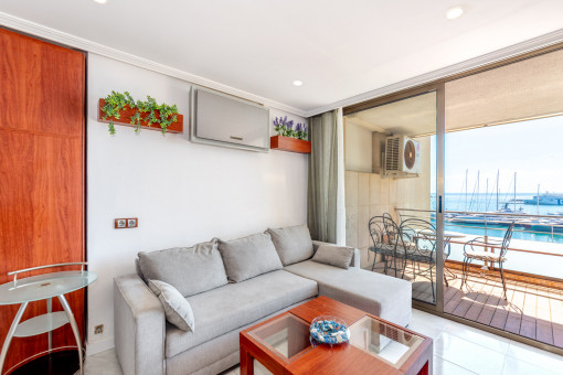 Helle Studio-Wohnung mit Balkon und Meerblick am Paseo Marítimo in Palma