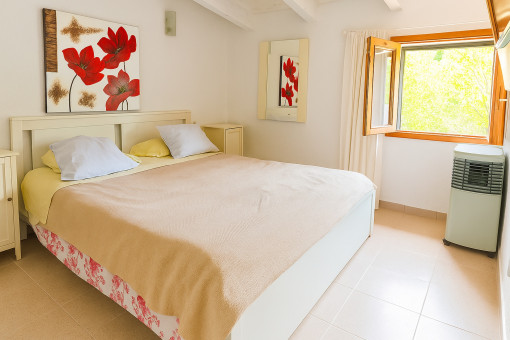 Erstes Schlafzimmer der oberen Wohnung
