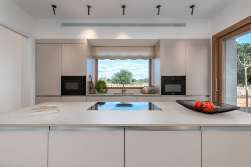 Komplett ausgestattete Küche