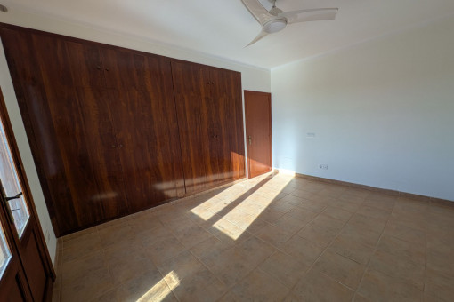 Eines der drei Schlafzimmer