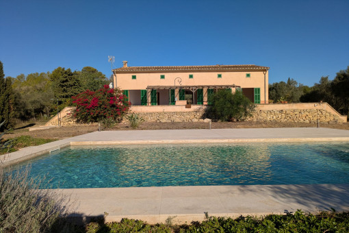 Ruhig gelegene Finca mit herrlichem Blick und Pool bei Sineu – ideal für Naturliebhaber
