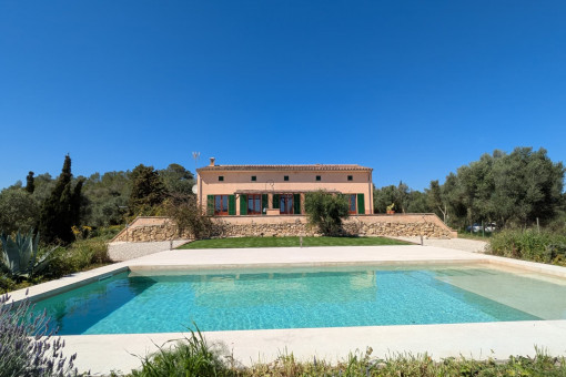 Ruhig gelegene Finca mit herrlichem Blick und Pool bei Sineu – ideal für Naturliebhaber