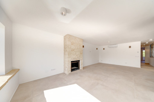 Wohnbereich mit Kamin