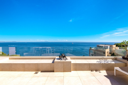 Traumhafte Meerblick-Wohnung in Cala Vinyas mit Pool und direktem Meerzugang