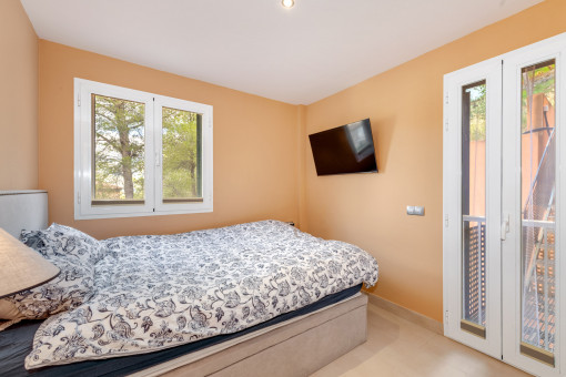 Hauptschlafzimmer mit eigenem Patio