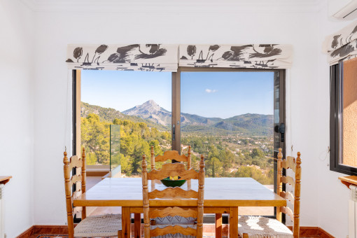 Essbereich mit fantastischem Ausblick