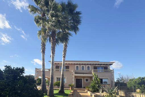 Villa in Cales de Mallorca Wunderschöne Familien-Villa mit Pool nur 5 Minuten vom Meer. Nov. 25 bis April 26 frei