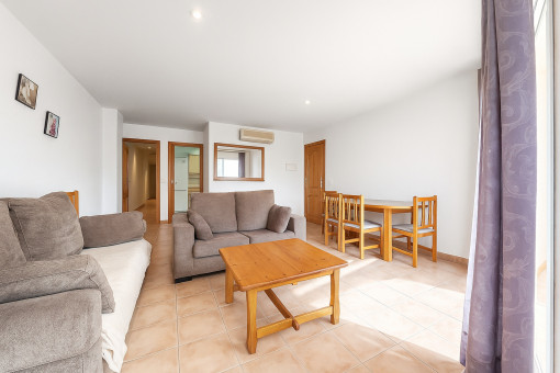 Offener Wohn- und Essbereich