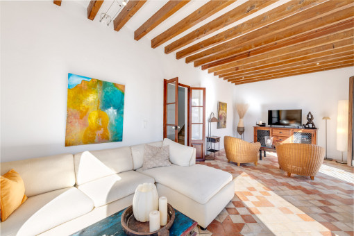 Großzügiges Wohnzimmer