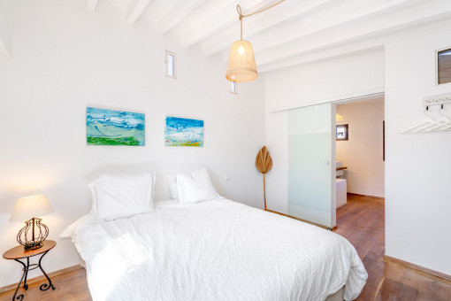 Zweites von drei Schlafzimmern