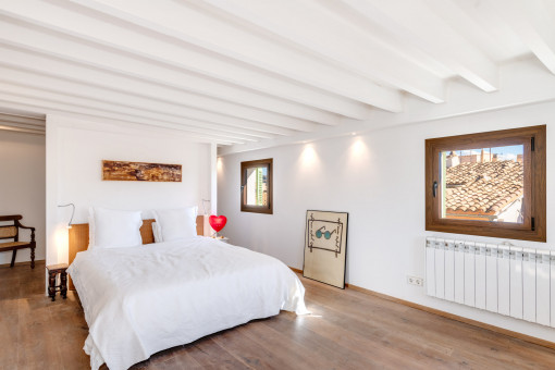 Hautschlafzimmer mit Ankleidebereich