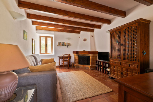 Wohnbereich mit Kamin