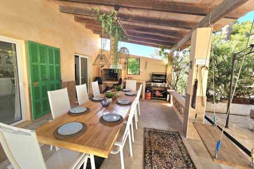 Terrasse mit Grillplatz