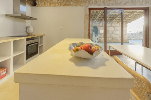 Komplett eingerichtete Küche