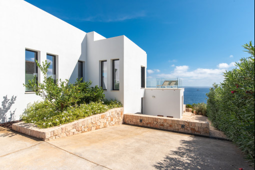 Stellplatz vor dem Haus