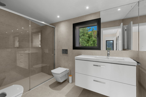 Eines der 5 Badezimmer