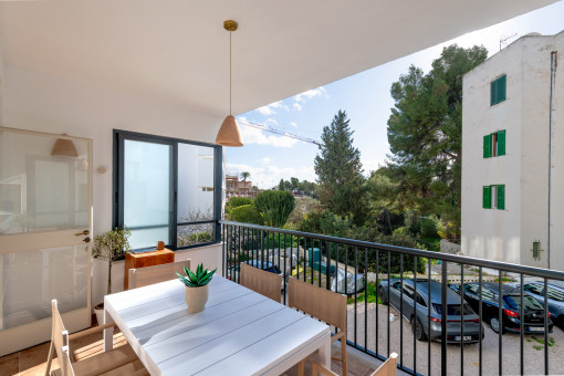 Großzügige überdachte Terrasse 