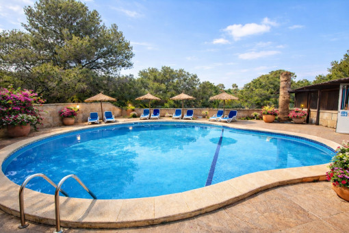 Wohnung mit sonniger Terrasse nahe Strand in Cala Santanyí zur Anmietung im August