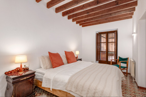 Masterschlafzimmer mit Badezimmer en suite 