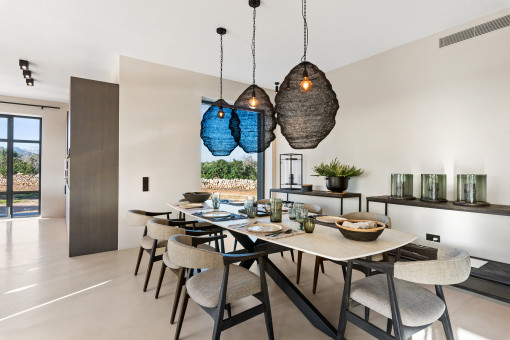 Großzügiger Essbereich