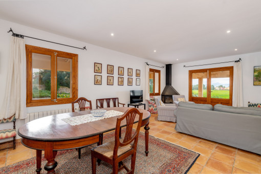 Gemütlicher Wohn-Essbereich 