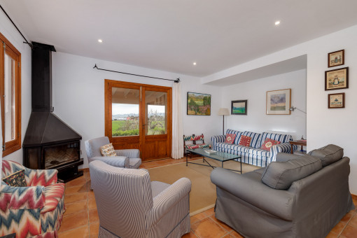 Wohnbereich mit Blick ins Freie 