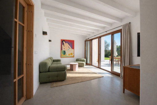 Wohnzimmer mit Terrassenzugang