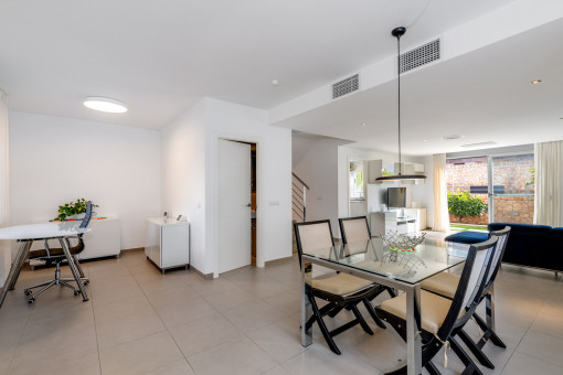 offener Wohn und Essbereich