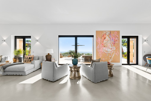 Großer Wohnbereich mit Panoramablick