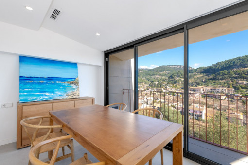 Office with views on the first floor