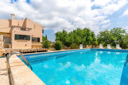 Finca in Llucmajor mit Ferienvermietungslizenz
