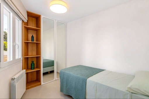 Eines von 4 Schlafzimmern 