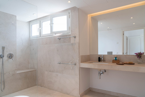 Eines der 3 Badezimmer 